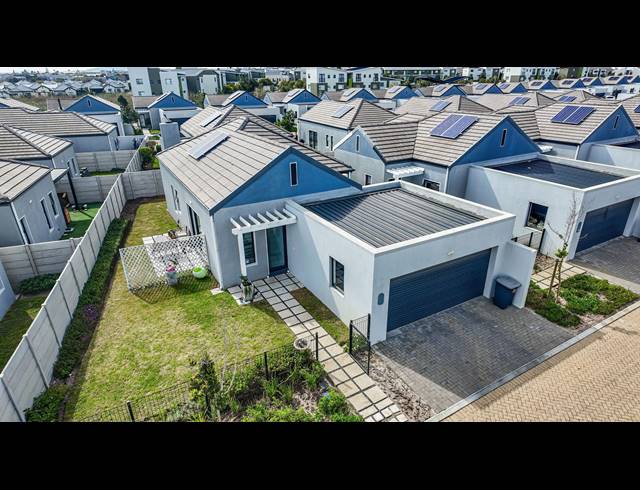 3 BEDROOM HOUSE FOR SALE IN BURGUNDY ESTATE